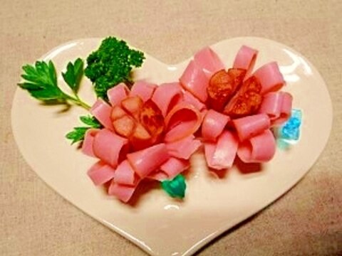 お弁当☆ハムとウィンナーの花